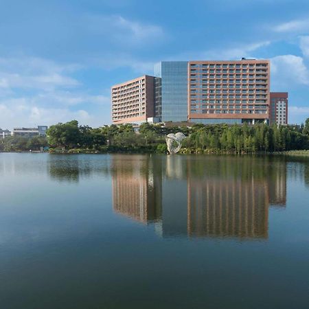 Doubletree By Hilton Hotel Guangzhou-Science City-Free Shuttle Bus To Canton Fair Complex And Dining Offer Buitenkant foto