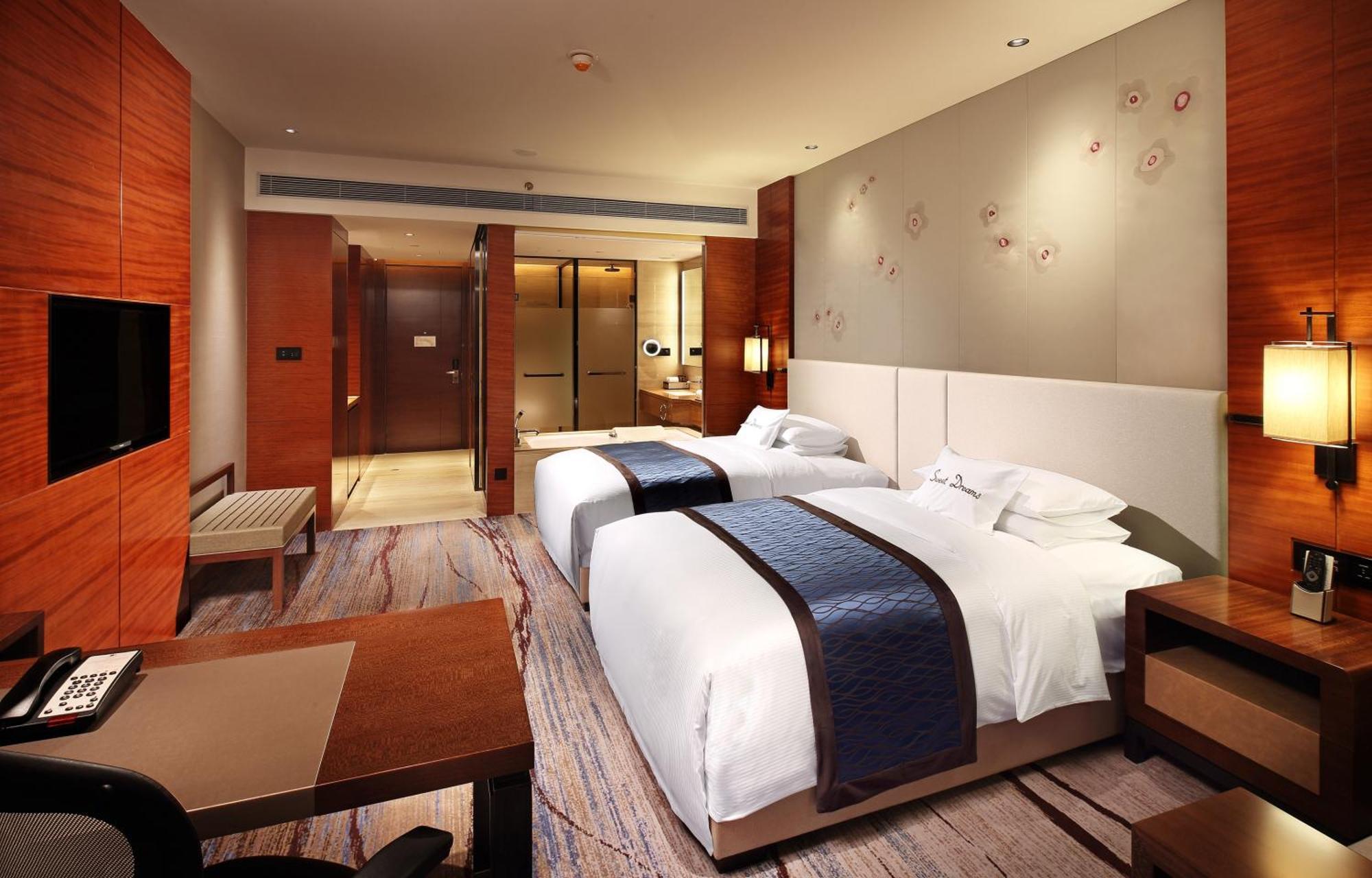 Doubletree By Hilton Guangzhou Science City-Free Shuttle Bus Service During Canton Fair Period Buitenkant foto