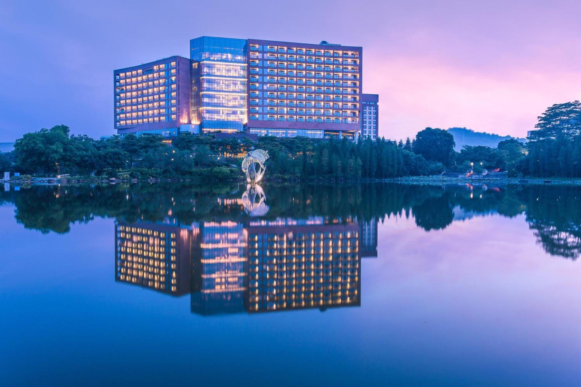 Doubletree By Hilton Guangzhou Science City-Free Shuttle Bus Service During Canton Fair Period Buitenkant foto