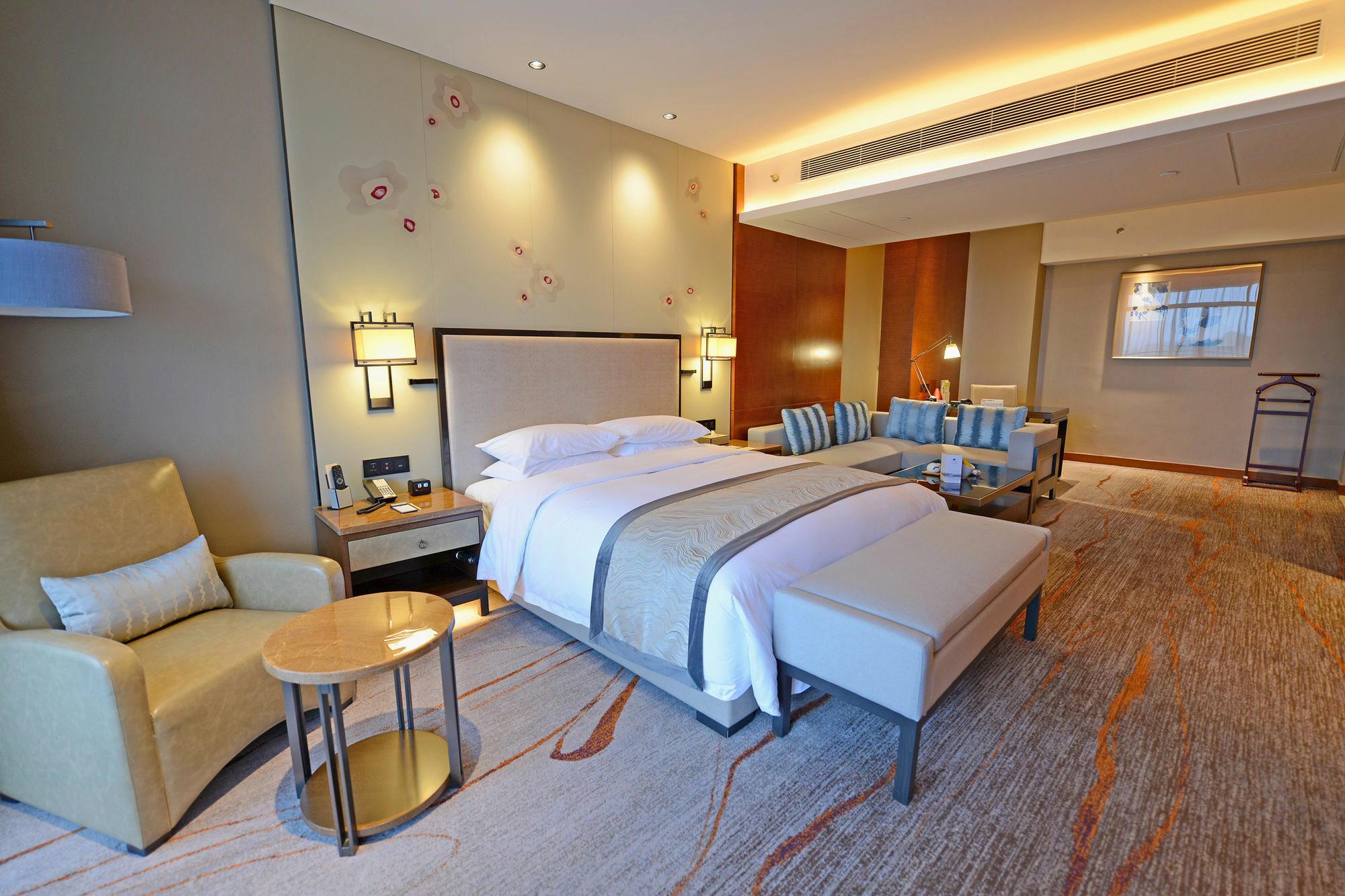 Doubletree By Hilton Guangzhou Science City-Free Shuttle Bus Service During Canton Fair Period Buitenkant foto